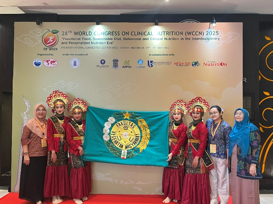 Cultural Performance pada “28th World Congress on Clinical Nutrition”